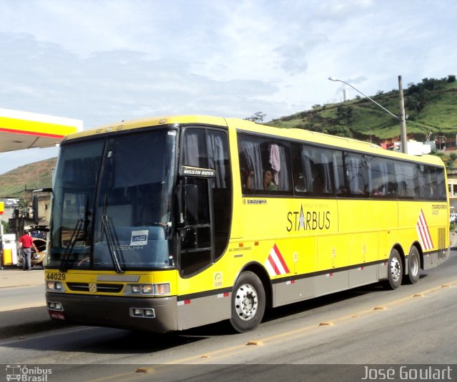 Viação Itapemirim 44029 na cidade de Muriaé, Minas Gerais, Brasil, por José Goulart. Número da foto: #842665.