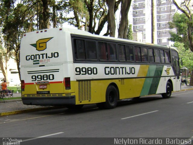 Empresa Gontijo de Transportes 9980 na cidade de Lavras, Minas Gerais, Brasil, por Nélyton Ricardo  Barbosa. ID da foto: 842652.