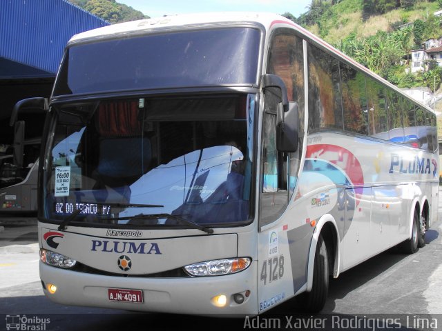 Pluma Conforto e Turismo 4128 na cidade de Santos, São Paulo, Brasil, por Adam Xavier Rodrigues Lima. ID da foto: 845694.