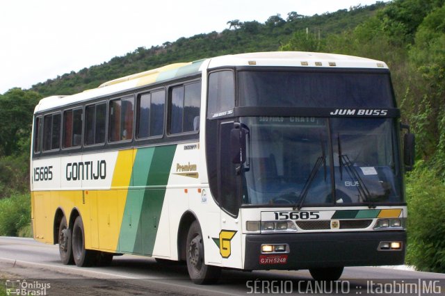 Empresa Gontijo de Transportes 15685 na cidade de Itaobim, Minas Gerais, Brasil, por Sérgio Augusto Braga Canuto. ID da foto: 846211.