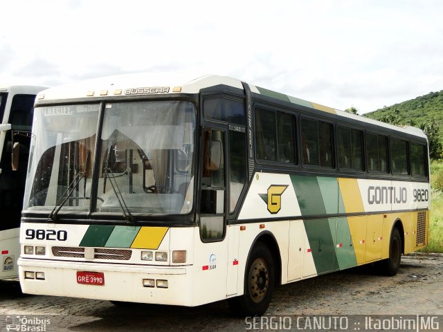 Empresa Gontijo de Transportes 9820 na cidade de Itaobim, Minas Gerais, Brasil, por Sérgio Augusto Braga Canuto. ID da foto: 852172.