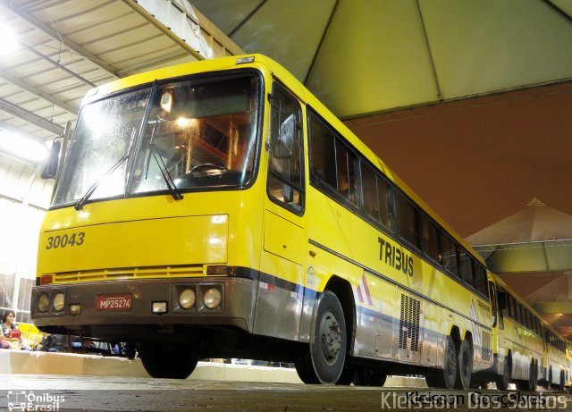 Viação Itapemirim 30043 na cidade de Belo Horizonte, Minas Gerais, Brasil, por Kleisson  dos Santos. Número da foto: #854824.
