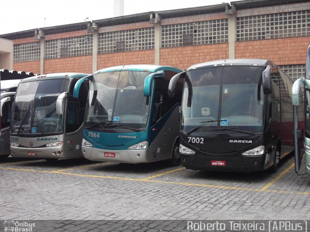 Viação Garcia 7002 na cidade de São Paulo, São Paulo, Brasil, por Roberto Teixeira. ID da foto: 858304.