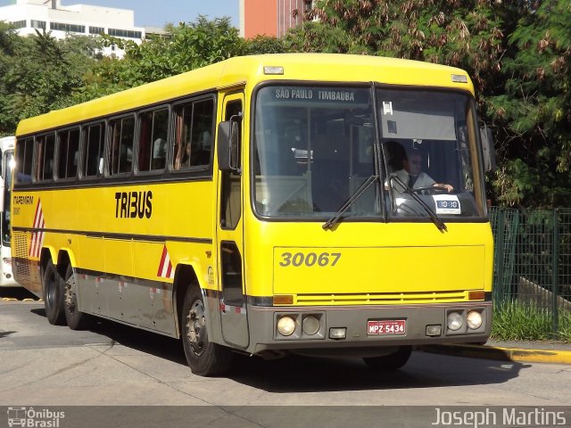 Viação Itapemirim 30067 na cidade de São Paulo, São Paulo, Brasil, por Joseph Martins. ID da foto: 857572.