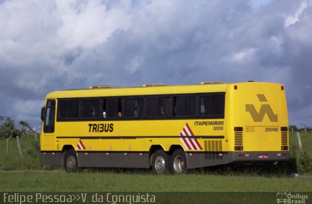 Viação Itapemirim 30095 na cidade de Vitória da Conquista, Bahia, Brasil, por Felipe Pessoa de Albuquerque. Número da foto: #825512.