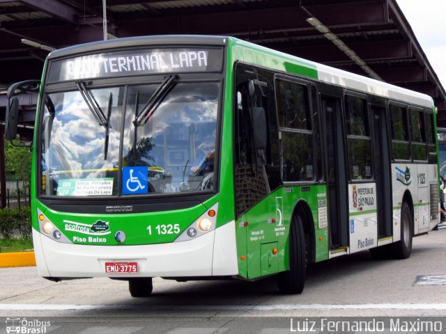 Viação Santa Brígida 1 1325 na cidade de São Paulo, São Paulo, Brasil, por Luiz Fernando Maximo. ID da foto: 863122.