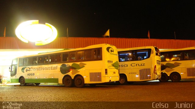 Viação Continental de Transportes 1059 na cidade de Pirassununga, São Paulo, Brasil, por Celso  Junior. Número da foto: #867030.