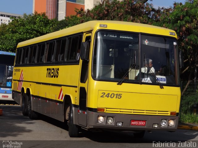 Viação Itapemirim 24015 na cidade de São Paulo, São Paulo, Brasil, por Fabricio Zulato. ID da foto: 866490.