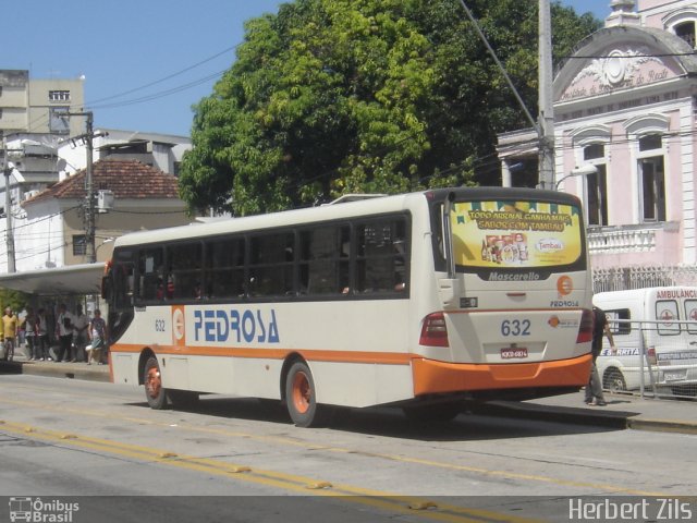 Empresa Pedrosa 632 na cidade de Recife, Pernambuco, Brasil, por Herbert Zils. Número da foto: #868686.