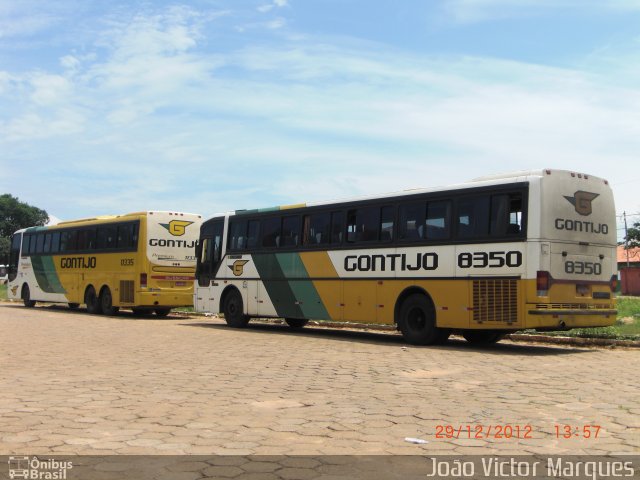 Empresa Gontijo de Transportes 8350 na cidade de São Francisco, Minas Gerais, Brasil, por João Victor Marques. Número da foto: #874167.