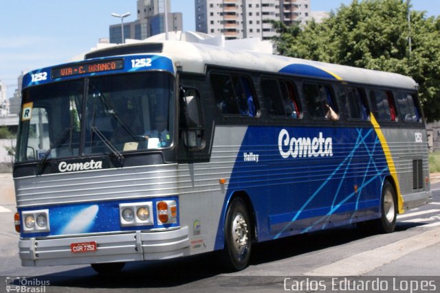 Viação Cometa 1252 na cidade de São Paulo, São Paulo, Brasil, por Carlos Eduardo Lopes. ID da foto: 879333.