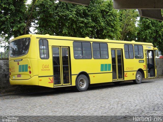 Transtusa - Transporte e Turismo Santo Antônio 044 na cidade de Joinville, Santa Catarina, Brasil, por Herbert Zils. ID da foto: 877878.