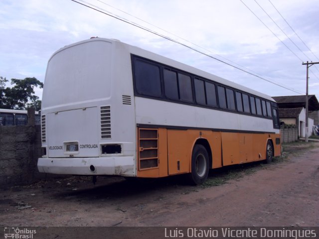 Sucata e Desmanches 1701 na cidade de Campos dos Goytacazes, Rio de Janeiro, Brasil, por Luis Otávio Vicente Domingues. ID da foto: 827318.