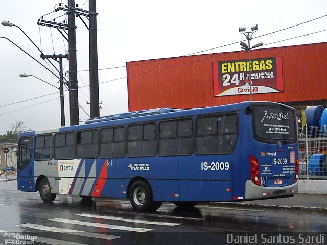 Intersul IS-2009 na cidade de Praia Grande, São Paulo, Brasil, por Daniel Santos Sardi. Número da foto: #829793.