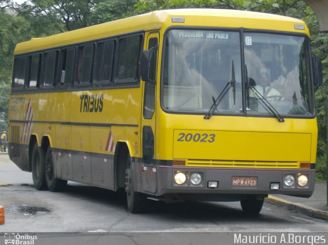 Viação Itapemirim 20023 na cidade de São Paulo, São Paulo, Brasil, por Mauricio A. Borges. ID da foto: 831347.