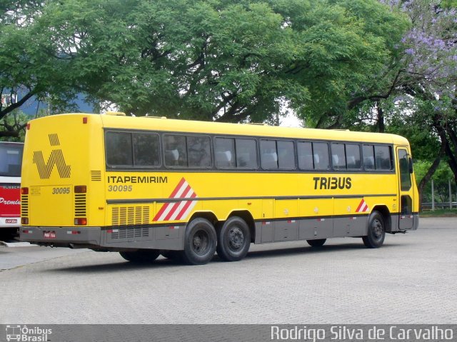 Viação Itapemirim 30095 na cidade de São Paulo, São Paulo, Brasil, por Rodrigo S. G Busólogo do Brasil. ID da foto: 836655.