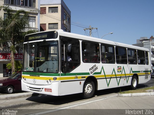Sentinela Transportes 4113 na cidade de Porto Alegre, Rio Grande do Sul, Brasil, por Herbert Zils. Número da foto: #837367.