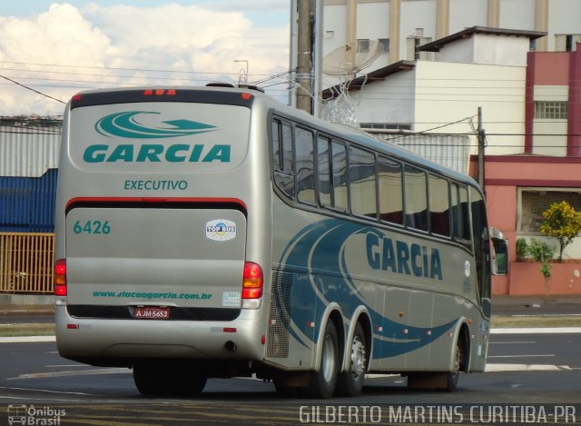 Viação Garcia 6426 na cidade de Curitiba, Paraná, Brasil, por Gilberto Martins. Número da foto: #885556.
