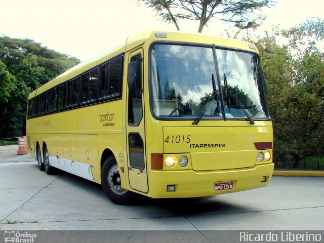 Viação Itapemirim 41015 na cidade de São Paulo, São Paulo, Brasil, por Ricardo Liberino. ID da foto: 883760.