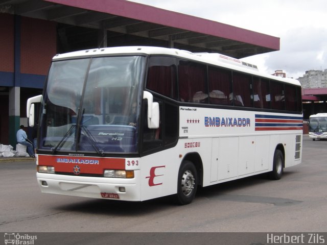 Expresso Embaixador 393 na cidade de Porto Alegre, Rio Grande do Sul, Brasil, por Herbert Zils. Número da foto: #907258.