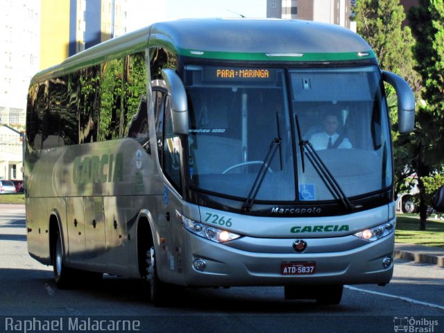 Viação Garcia 7266 na cidade de Curitiba, Paraná, Brasil, por Raphael Malacarne. ID da foto: 912225.