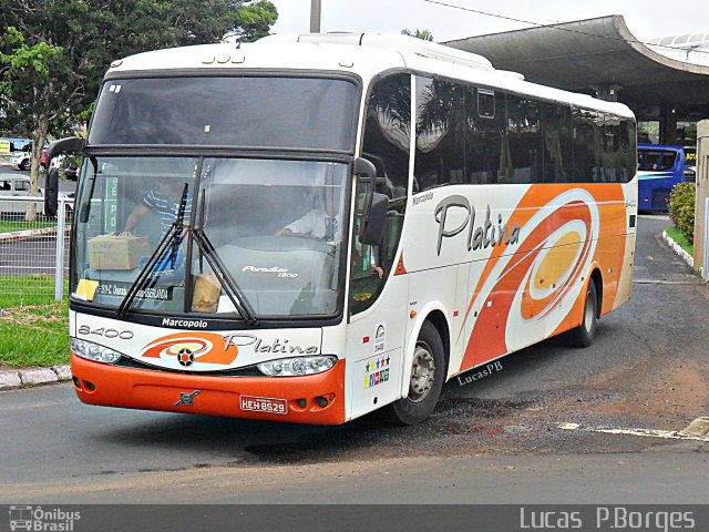Viação Platina 8400 na cidade de Uberlândia, Minas Gerais, Brasil, por Lucas Borges . Número da foto: #918631.