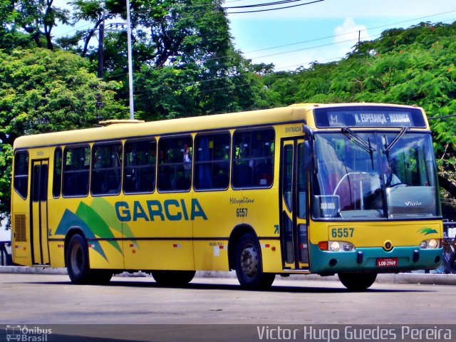 Viação Garcia 6557 na cidade de Maringá, Paraná, Brasil, por Victor Hugo Guedes Pereira. Número da foto: #922640.