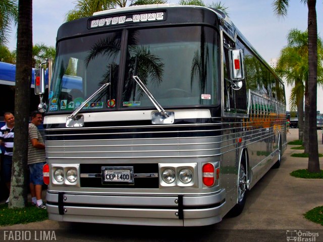 Motorhomes 1400 na cidade de São Paulo, São Paulo, Brasil, por Fabio Lima. Número da foto: #929638.