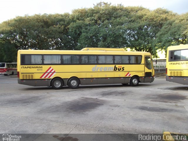 Viação Itapemirim 6015 na cidade de São Paulo, São Paulo, Brasil, por Rodrigo Coimbra. Número da foto: #930007.