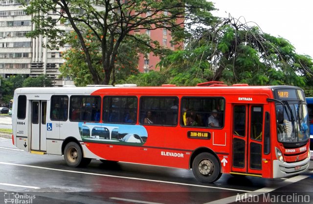 Viação Santa Edwiges 69864 na cidade de Belo Horizonte, Minas Gerais, Brasil, por Adão Raimundo Marcelino. Número da foto: #936272.