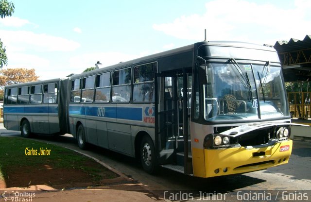 Metrobus 070 na cidade de Goiânia, Goiás, Brasil, por Carlos Júnior. Número da foto: #935936.