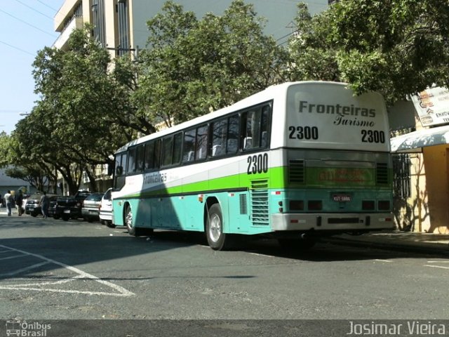 Fronteiras Turismo 2300 na cidade de Curvelo, Minas Gerais, Brasil, por Josimar Vieira. ID da foto: 892935.