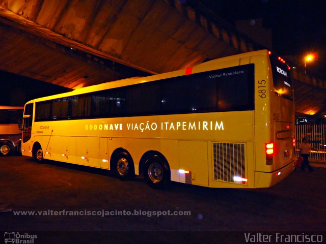 Viação Itapemirim 6815 na cidade de Belo Horizonte, Minas Gerais, Brasil, por Valter Francisco. ID da foto: 892849.