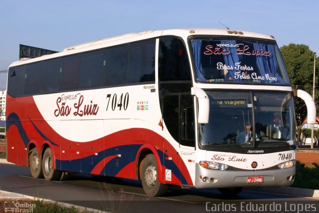 Expresso São Luiz 7040 na cidade de Brasília, Distrito Federal, Brasil, por Carlos Eduardo Lopes. Número da foto: #894253.