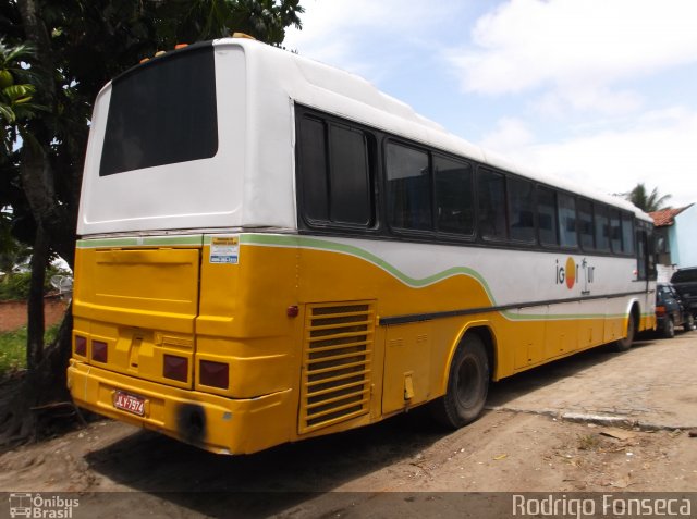 Ônibus Particulares 7974 na cidade de São Miguel dos Milagres, Alagoas, Brasil, por Rodrigo Fonseca. ID da foto: 899503.