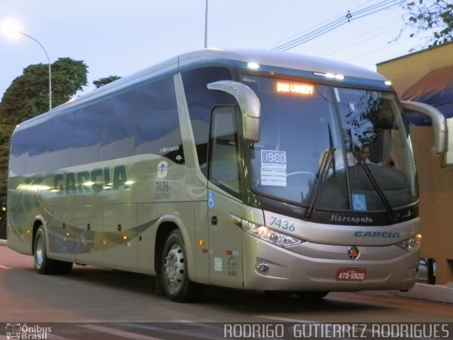 Viação Garcia 7436 na cidade de Maringá, Paraná, Brasil, por Rodrigo  Gutierrez Rodrigues. Número da foto: #901035.