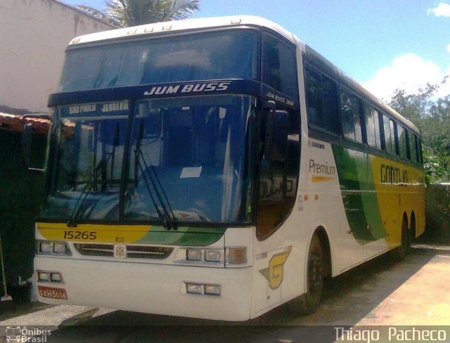 Empresa Gontijo de Transportes 15265 na cidade de Januária, Minas Gerais, Brasil, por Thiago  Pacheco. ID da foto: 901421.