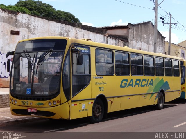 Viação Garcia 7612 na cidade de Maringá, Paraná, Brasil, por Alex Fiori. ID da foto: 947326.