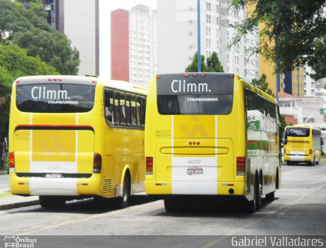 Viação Itapemirim 44209 na cidade de Curitiba, Paraná, Brasil, por Gabriel Valladares. Número da foto: #967697.