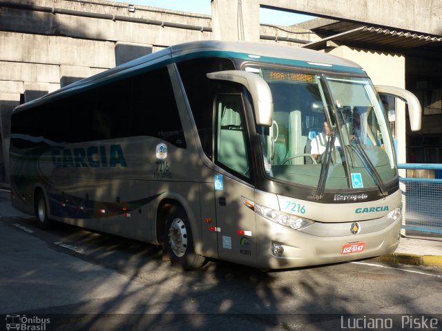 Viação Garcia 7216 na cidade de Curitiba, Paraná, Brasil, por Luciano  Piske. Número da foto: #968731.