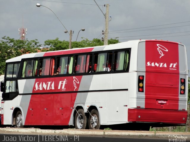 Santa Fé Turismo 5347 na cidade de Teresina, Piauí, Brasil, por João Victor. Número da foto: #970853.