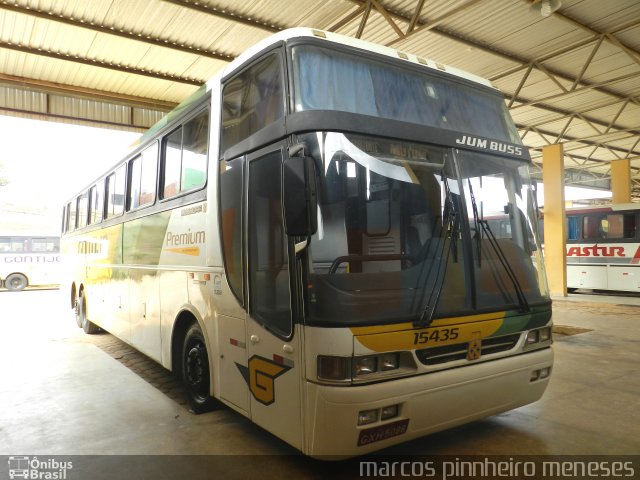 Empresa Gontijo de Transportes 15435 na cidade de Mutum, Minas Gerais, Brasil, por Marcos Pinnheiro Meneses. Número da foto: #971685.