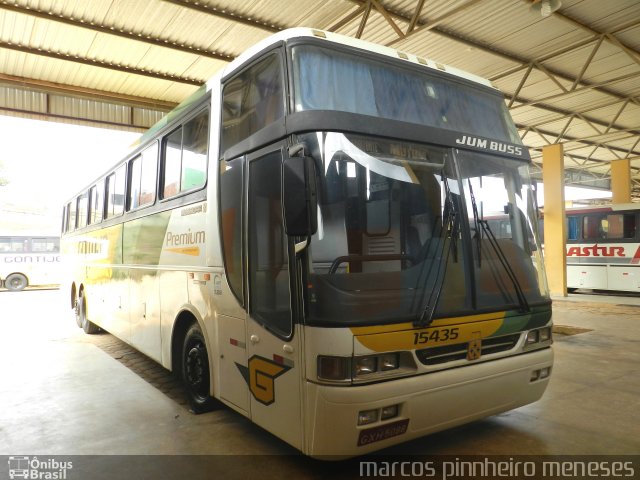 Empresa Gontijo de Transportes 15435 na cidade de Mutum, Minas Gerais, Brasil, por Marcos Pinnheiro Meneses. ID da foto: 971685.