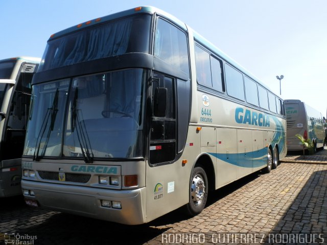 Viação Garcia 6444 na cidade de Londrina, Paraná, Brasil, por Rodrigo  Gutierrez Rodrigues. Número da foto: #971730.