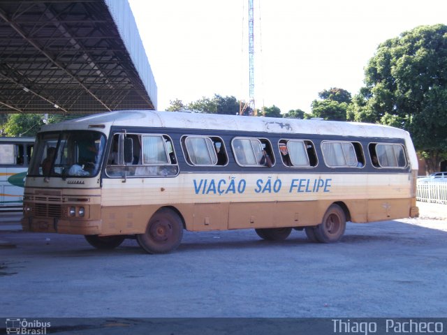 Viação São Felipe  na cidade de Januária, Minas Gerais, Brasil, por Thiago  Pacheco. Número da foto: #973784.