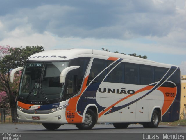 Expresso União 10186 na cidade de Montes Claros, Minas Gerais, Brasil, por Lucas  Mendes. Número da foto: #981766.