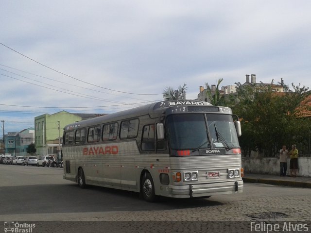 Bayard Turismo 1666 na cidade de Pelotas, Rio Grande do Sul, Brasil, por Felipe Alves. ID da foto: 982836.