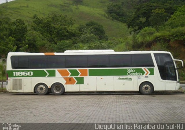 Cia. São Geraldo de Viação 11860 na cidade de Paraíba do Sul, Rio de Janeiro, Brasil, por Diego Charlis Coelho. ID da foto: 984411.