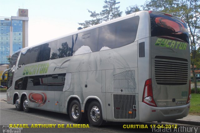 Eucatur - Empresa União Cascavel de Transportes e Turismo 4870 na cidade de Curitiba, Paraná, Brasil, por Paulo Roberto Chulis. ID da foto: 995149.