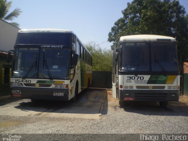 Empresa Gontijo de Transportes 15440 E 3070 na cidade de Januária, Minas Gerais, Brasil, por Thiago  Pacheco. Número da foto: #1000118.